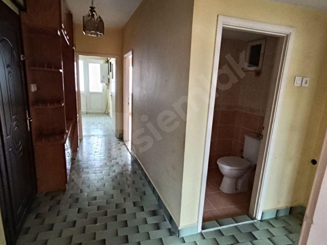 BAHÇELİEVLER MAHALLESİ CADDE ÜZERİ KONUMA SAHİP SATILIK ARA KAT DAİRE - Görsel 3