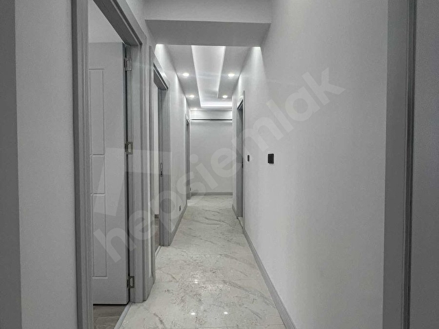 KÜÇÜKÇEKMECE GÖL MANZARALI 3+1_145M2 SİTE İÇİ LÜKS - Görsel 10