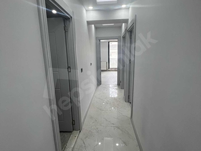 KÜÇÜKÇEKMECE GÖL MANZARALI 3+1_145M2 SİTE İÇİ LÜKS - Görsel 24