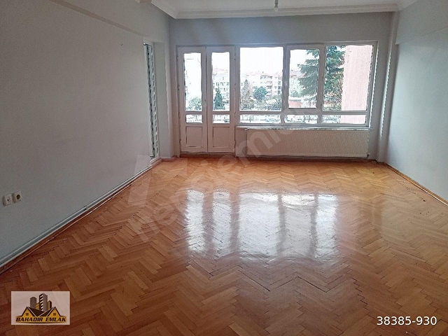 KÜÇÜKESAT BÜYÜKELÇİ SOKAKTA KATTA KİRALIK 3+1 BAĞIMSIZ SALON DAİRE