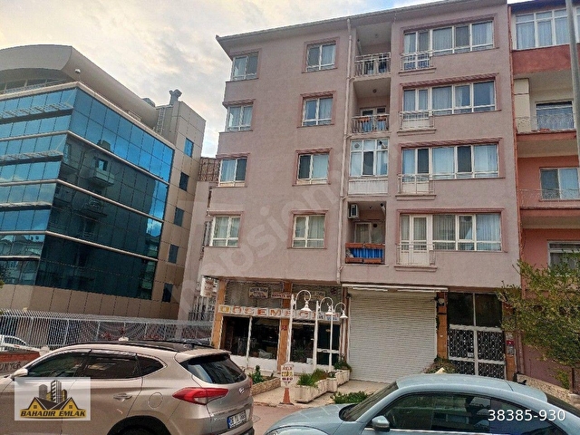 KÜÇÜKESAT BÜYÜKELÇİ SOKAKTA KATTA KİRALIK 3+1 BAĞIMSIZ SALON DAİRE - Görsel 9