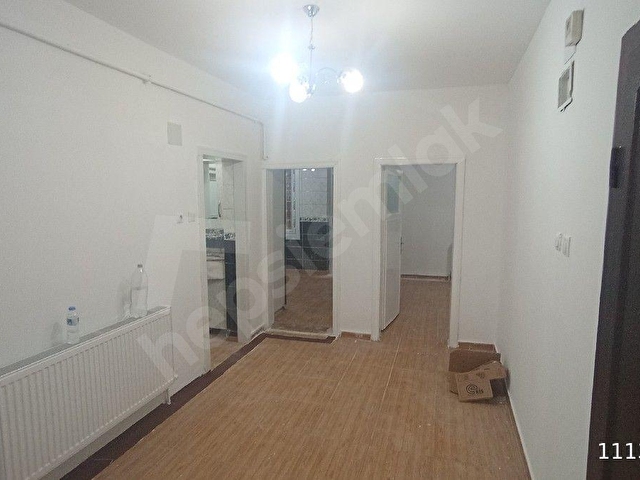 Cumhuriyet mahlesinde bireysel dogalgazlı geniş yüksek giriş 2+1 daire - Görsel 28