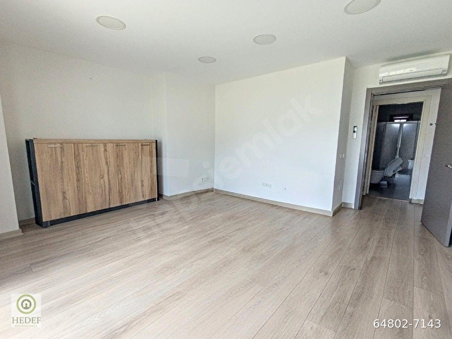 Ortakent Merkezi Anayol Cepheli Kiralık Ofis Üç  Bölüm 110 m² + 42 m² Kapalı Balkon - Görsel 4