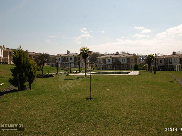 Uskumruköy Elit Sitede Şerefiyesi Yüksek Satılık İkiz Villa - Görsel 17