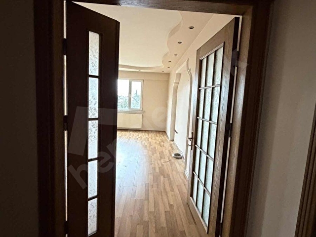 GÜLPEMBE SİTESİ AZ KATLI BLOKTA 2009 YAPIMI GENİŞ FERAH DAİRE - Görsel 5