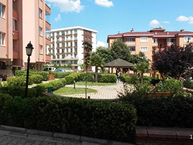 GÜLPEMBE SİTESİ AZ KATLI BLOKTA 2009 YAPIMI GENİŞ FERAH DAİRE - Görsel 12