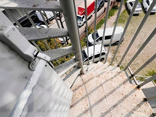 Yenibosnada 850m2 Komple Kat İş Yeri / Atölye / Depo - Görsel 10
