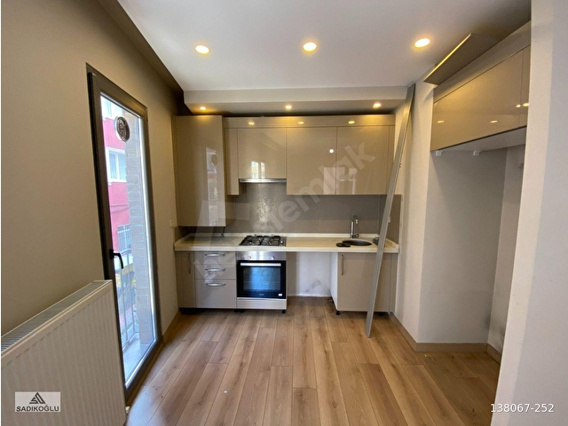4. LEVENT METROYA YÜRÜME MESAFESİNDE SATILIK İSKANLI 1+1 DAİRE - Görsel 6