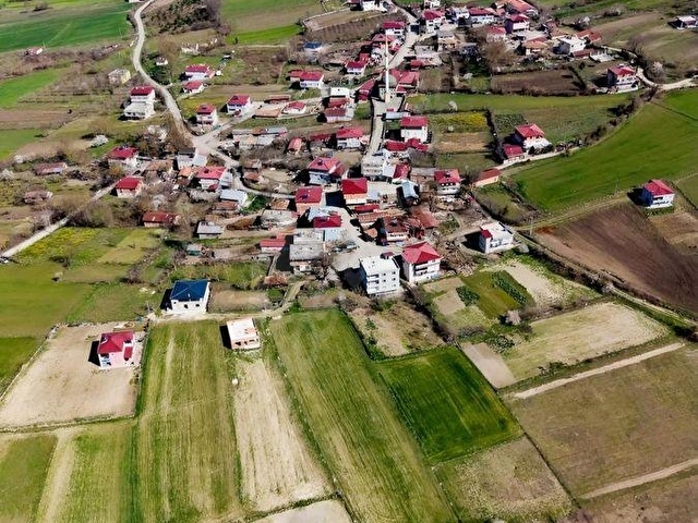 TUYAPTAN SATILIK KÖY İÇİ TARLA - Görsel 2