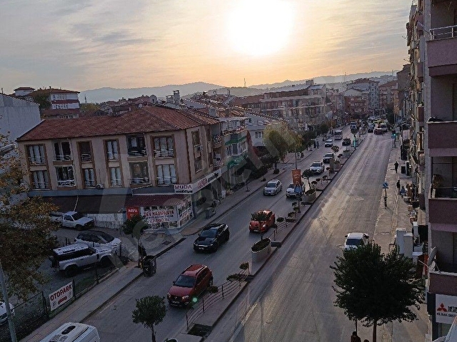 L. MERKEZ TEDAŞ KARŞISI FULL EŞYALI 3+1 125 M2 ARAKAT ASANSÖRLÜ CAM BALKONLU ÇİFT CEPHE VE WC DAİRE - Görsel 10