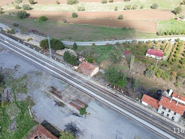 Baraj – Asfalt – İstasyon Yanı! Kaçırılmayacak Fırsat 3970 m² Tarla - Görsel 26
