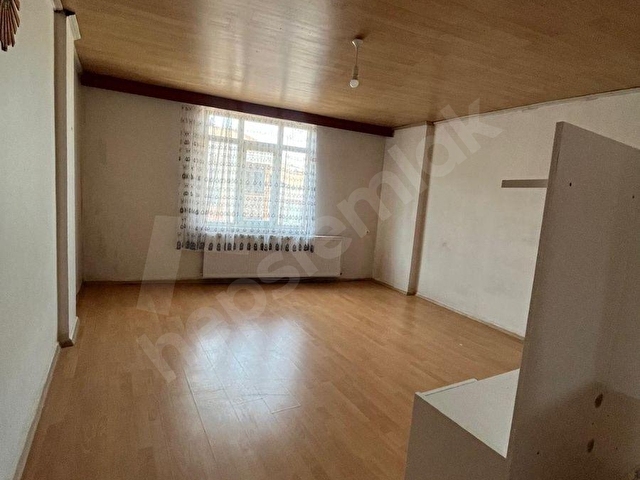 ESENYURT YUNUSEMRE  MAHALLESİNDE KİRALIK 2+1 100 m2 - Görsel 10