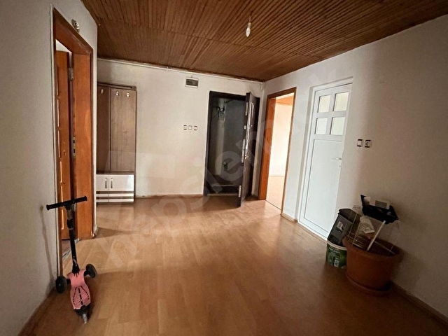 ESENYURT YUNUSEMRE  MAHALLESİNDE KİRALIK 2+1 100 m2 - Görsel 13