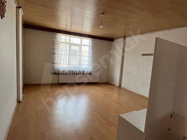 ESENYURT YUNUSEMRE  MAHALLESİNDE KİRALIK 2+1 100 m2 - Görsel 7