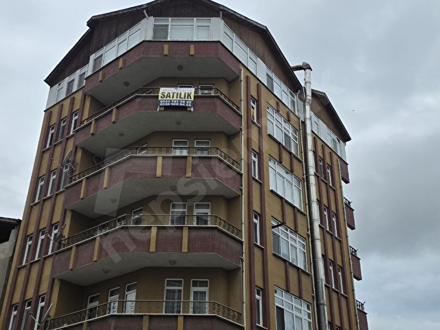 GÖRGEÇ EMLAKTAN ALAÇAMIN TAM KALBİNDE SATILIK 140 M2 DAİRE