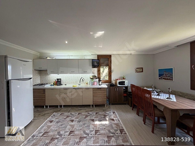 ONMAX BÖREZLİDE SATILIK 4850 M2 TARLA İÇERİSİNDE ÇİFTLİK EVİ BAĞ & BAHÇE - Görsel 7