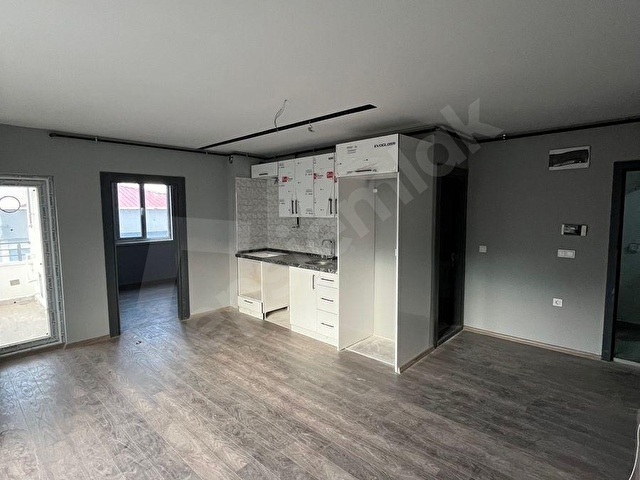 İSTANBUL CADDESİNDE KİRALIK 1+1 DAİRE - Görsel 2