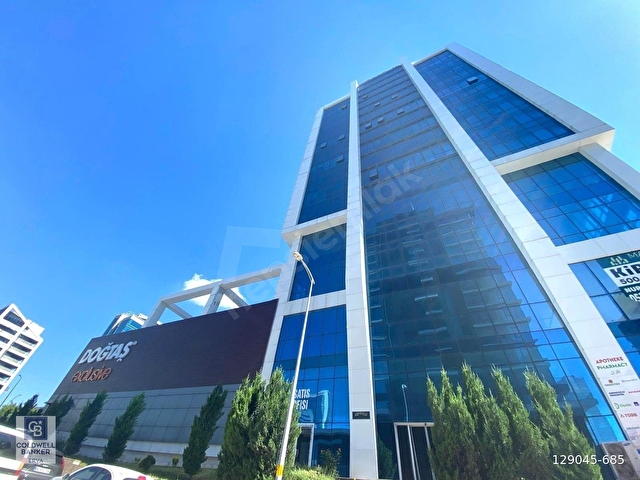 ÇUKURAMBAR PLAZADA YÜKSEK KAT YAPILI 110 M2 , 2+1 KİRALIK OFİS - Görsel 2