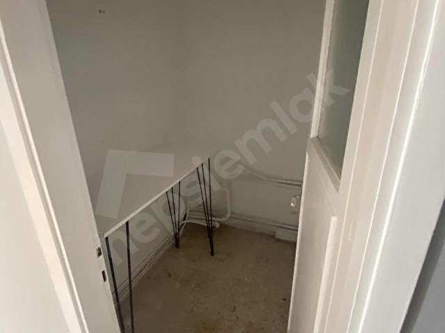 KARŞIYAKA AKSOY ARA KAT KİRALIK DAİRE - Görsel 12