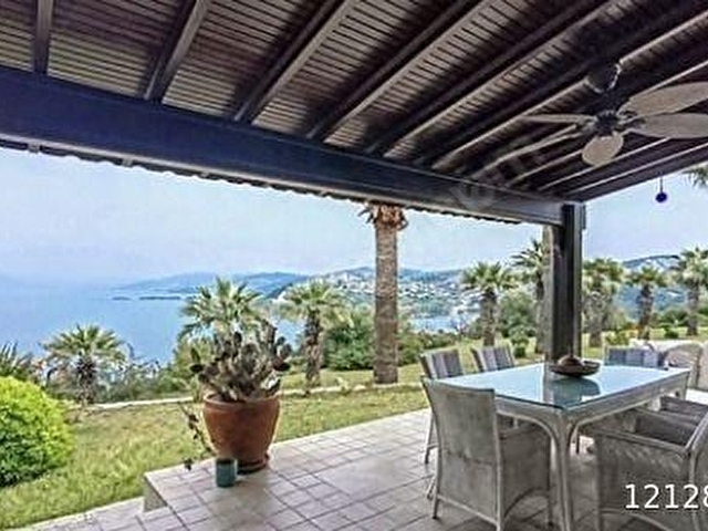 Boğaziçi Maya Tatil Köyünde 5+1 Manzaralı Plajlı Villa - Görsel 5