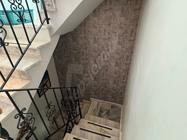 ACİL! Deniz Manzaralı Kombili Seçkin Sitede Bahçeli Villa - Görsel 13