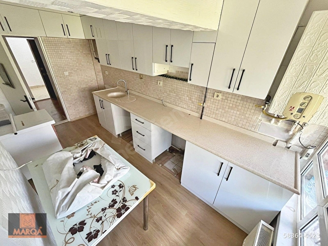 ETLİK MERKEZDE CADDE ÜZERİ 3+1 GÜNEY CEPHE FULL YAPILI DAİRE !! - Görsel 3