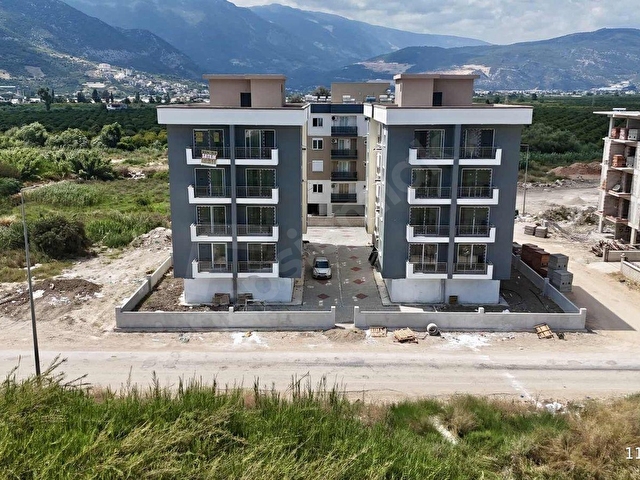 KUM MAHALLESİNDE VE SİTE İÇİNDE İSKANLI GENİŞ 1+1 4.KAT DAİRE - Görsel 3
