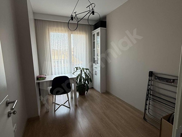 TOPLU TAŞIMA HATLARININ TAM ORTASINDA GÜZEL BİR YAŞAM MERKEZİ - Görsel 15