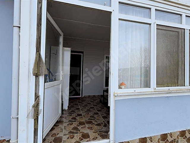 KANDIRA ÖZBEYDE 456 M² ARSA İÇİNDE RUHSATLI 3+1 MÜSTAKİL EV - Görsel 5