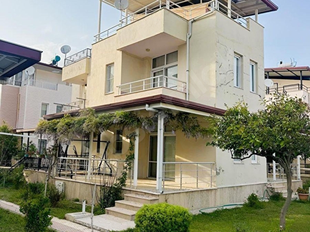 Davutlar sahilde satılık yazlık villa