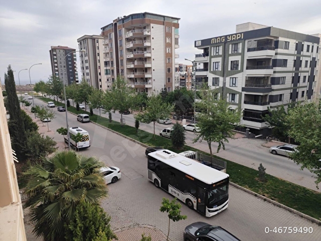 Doğu kent mahallesinde 4+1 ara kat çift balkon okullar bölgesinde asansörlü fırsat daire - Görsel 28