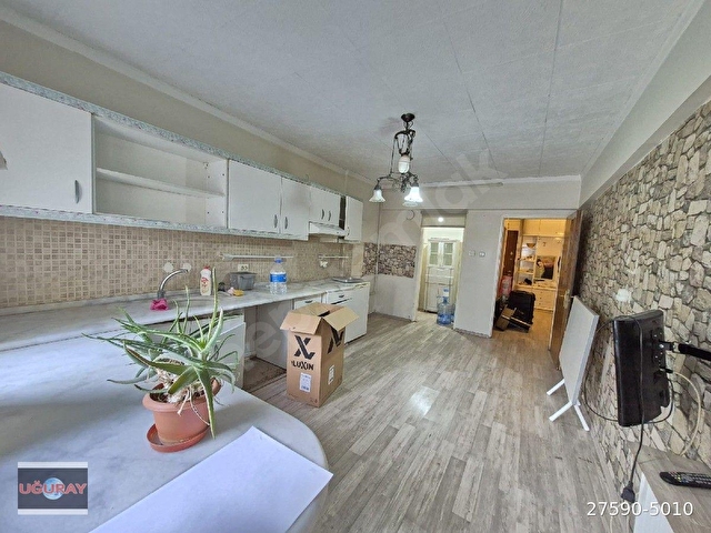 UĞURAYDAN DOĞANKENT SİTESİNDE 3+1 140 M2 NET KİLERLİ MERKEZİ KATTA FIRSAT DAİRESİ - Görsel 2