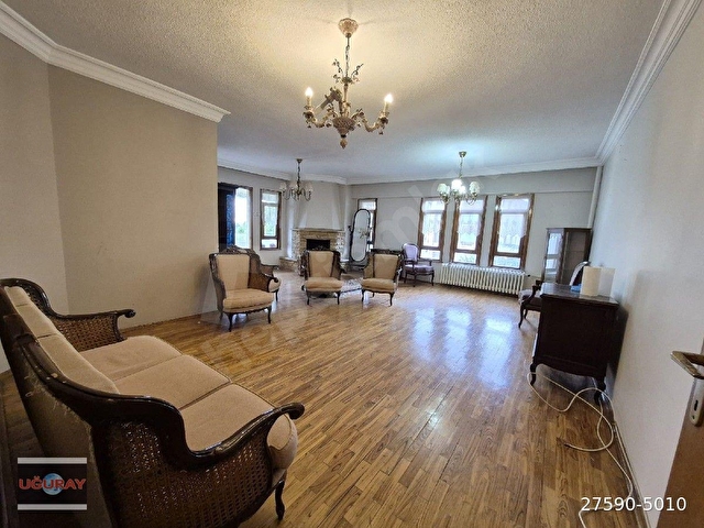 UĞURAYDAN DOĞANKENT SİTESİNDE 3+1 140 M2 NET KİLERLİ MERKEZİ KATTA FIRSAT DAİRESİ - Görsel 7