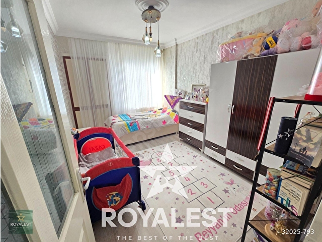 ROYALESTTEN ŞAHİNTEPE CADDE ÜSTÜ ÖNÜ AÇIK SİTE İÇİ ARA KAT  3+1 - Görsel 15