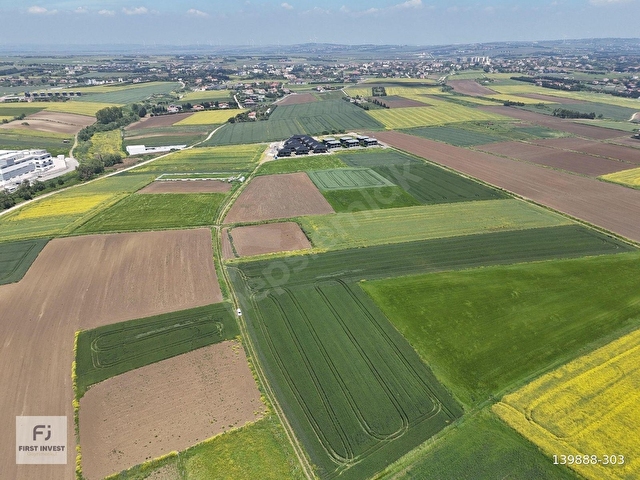 Selimpaşada Satılık İyi Konumlu Köşe Başı 2276 M² İmarlı Arsa - Görsel 4