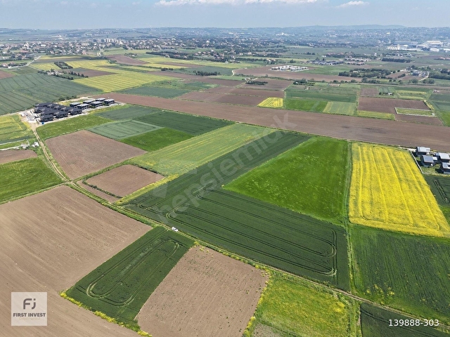 Selimpaşada Satılık İyi Konumlu Köşe Başı 2276 M² İmarlı Arsa - Görsel 3