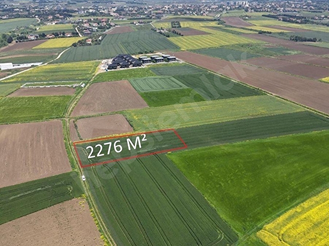Selimpaşada Satılık İyi Konumlu Köşe Başı 2276 M² İmarlı Arsa - Görsel 2