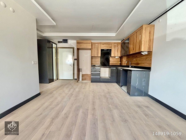 NORTH&WESTTEN TAMAMINA KREDİLİ İNCEK MEYDANDA SATILIK 1+1 DAİRE
