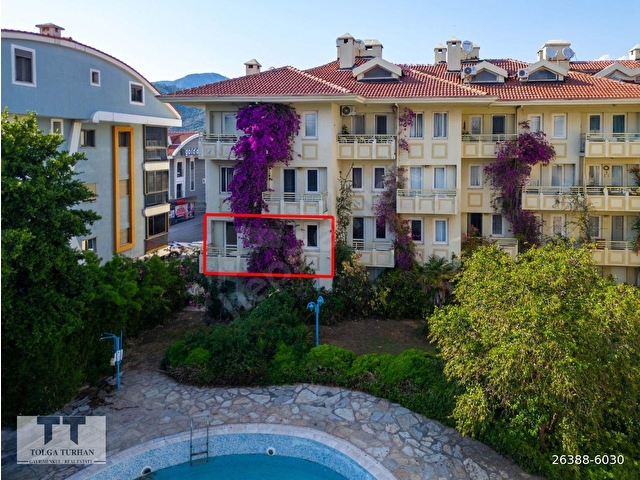 TT Emlaktan,, Marmaris Kemeraltında  Havuzlu Sitede, Denize 200 Metre Satılık 1+1 Daire