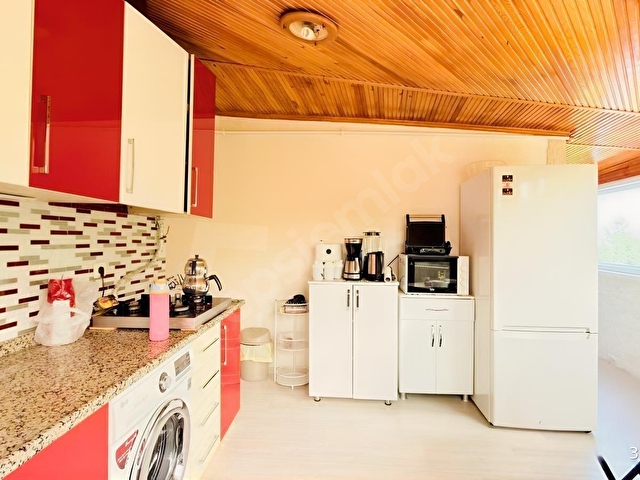 ŞİŞLİ ESENTEPE 2+1 75M2 KEYİFLİ SORUN ÇATI KATIAKDERE EMLAK - Görsel 3