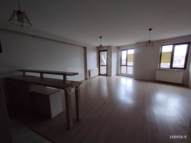 ÇEKMEKÖY MERKEZ MAH. ÇİFT BALKON ASANSÖRLÜ 3+1 DAİRE GÜNEY - Görsel 5