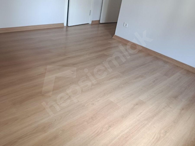 Göztepe Özgürlük Parkına,Marmaraya Yakın 105 m2 Net Ebeveynli, Balkonlu - Görsel 8