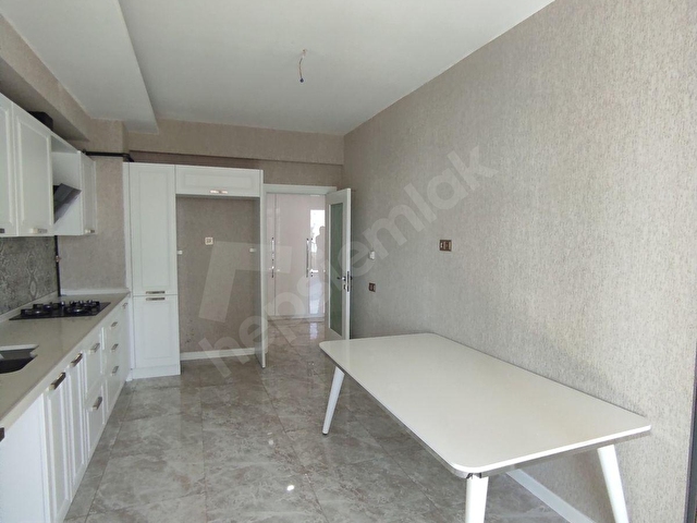ŞEKER MAHALLESİ ŞEFİKCAN CADDESİ BAĞSAN ARMİNA DELÜX SİTESİNDE 4+1 SATILIK DAİRE - Görsel 19