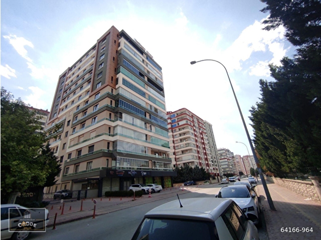 ŞEKER MAHALLESİ ŞEFİKCAN CADDESİ BAĞSAN ARMİNA DELÜX SİTESİNDE 4+1 SATILIK DAİRE