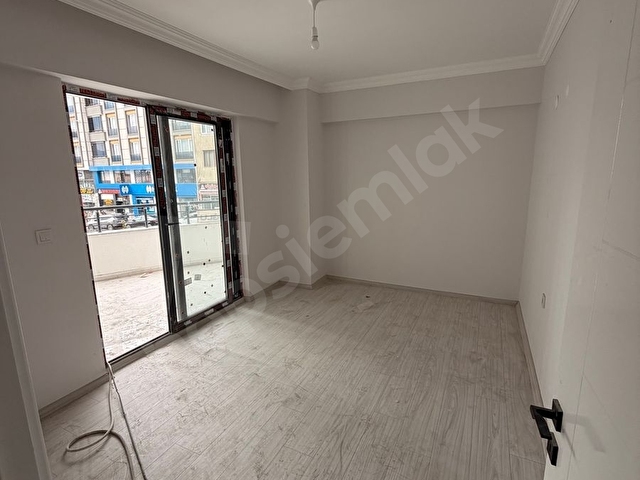 TOKAT NİKSAR DA SATILIK 3+1 LÜKS SIFIR DAİRE - Görsel 4