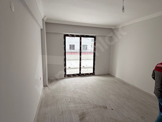 TOKAT NİKSAR DA SATILIK 3+1 LÜKS SIFIR DAİRE - Görsel 18