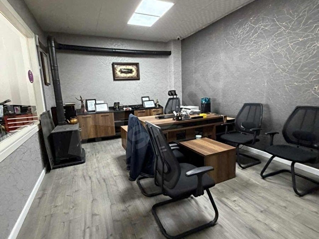 Galericiler Sitesinde Güzel Konumda 130+50 m2 Satılık Dükkan - Görsel 4
