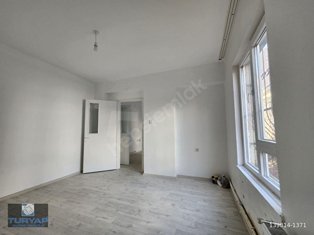 SAMSUN YOLUNA PARALEL MERKEZİ KONUMDA 1+1 YAPILI SATILIK DAİRE - Görsel 29