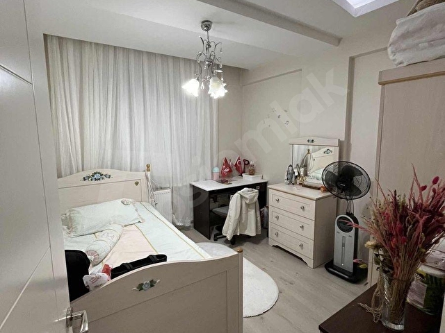 SU EMLAKTAN SATILIK GENİŞ 4+1 MANZARALI ARAKAT DAİRE - Görsel 6