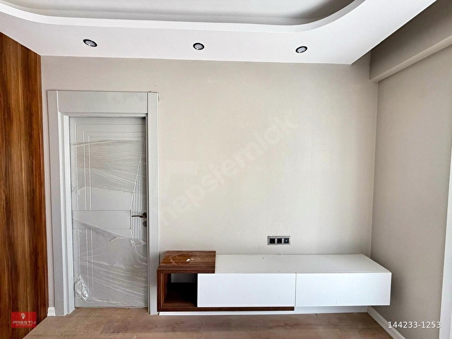 GÜLEPEDE GELİNCİK CAD. DÜŞÜK KATLI ULTRA LÜKS 1+1 SAILIK DAİRE - Görsel 10